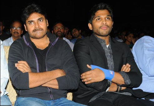 pawan kalyan,allu arjun,saptagiri express audio releasing function,nikhil,comedian srinivas reddy  బన్నీ ఏమైనా.. పవన్ అనుకుంటున్నారా..! 